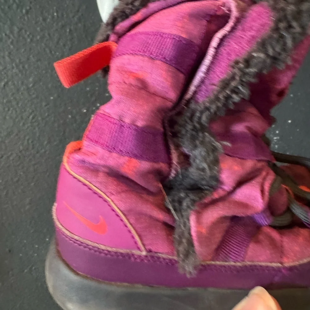 Kids Nike Purple Pink and Black Fur Lined Boots